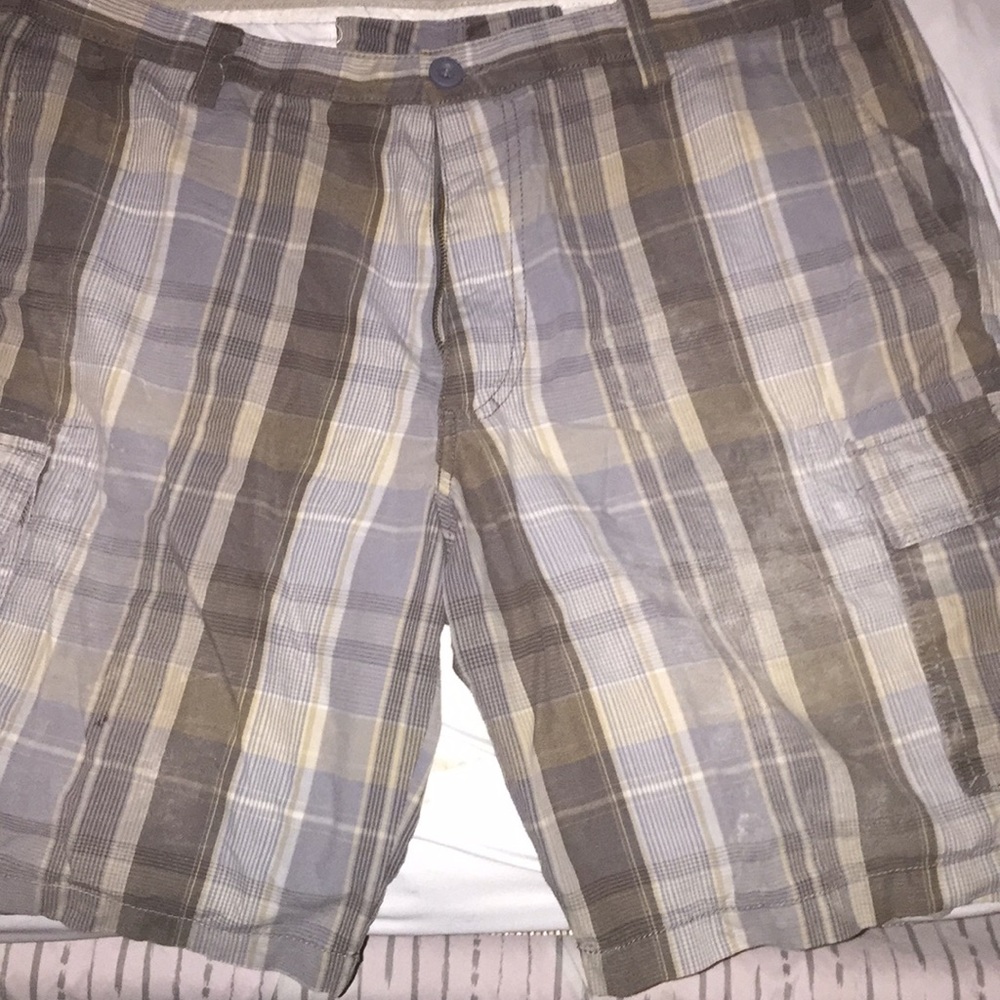 Men’s size 40 shorts